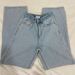 Forever 21 90s fit baggy size 24